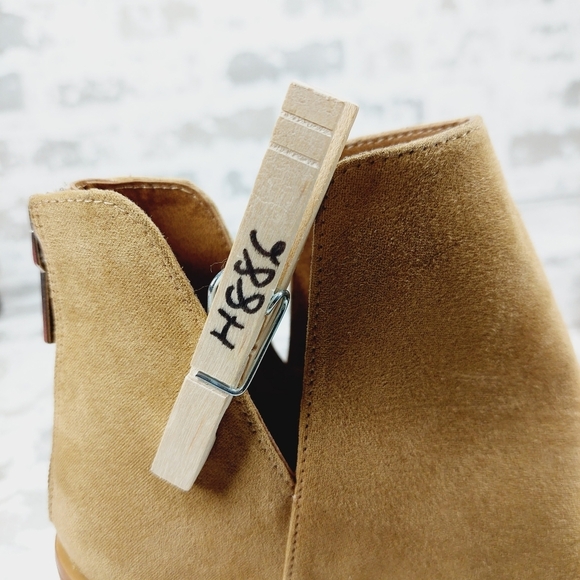 New BP Brynne Beige Fabric Upper Pointed Toe Block Heel Ankle Boots H886 - Picture 11 of 11